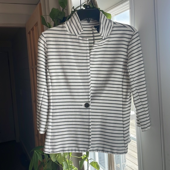 Tahari Blazer white with black stripes - Picture 2 of 5
